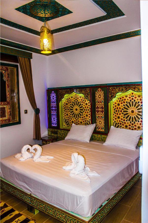 Riad Azemmat เชฟชาอูน ภายนอก รูปภาพ